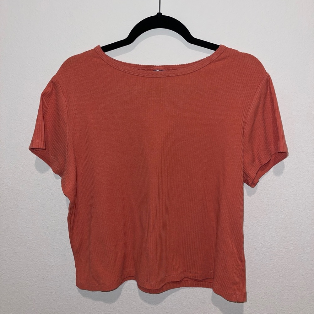 PINK RIBBED CROP TOP